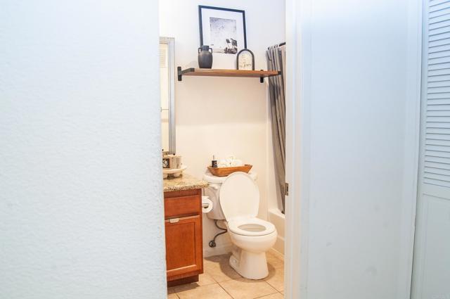 12191 Cuyamaca College E Drive, San Diego CA: https://media.crmls.org/mediaz/afdf122d-9269-4430-9a42-11fac6eff9b7.jpg