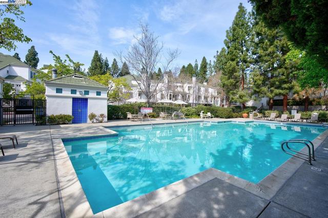 Image 28 of 29 For 440 Navaro Pl  115