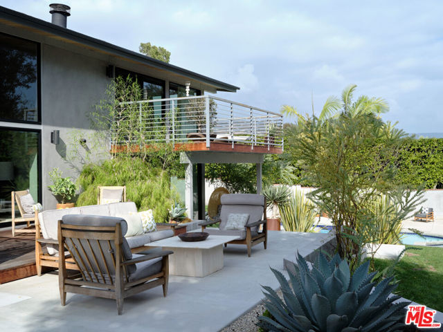 6738 Wildlife Road photo 18