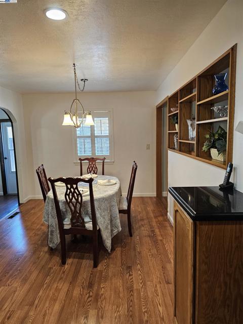 40575 Blacow Road, Fremont CA: https://media.crmls.org/mediaz/afe0e978-0b73-4d08-ae47-0bbdbfb31d9d.jpg