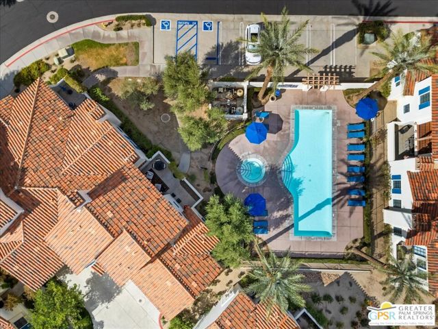48472 Legacy Drive, La Quinta CA: https://media.crmls.org/mediaz/afe17575-046d-482b-8c7c-9011468806fd.jpg