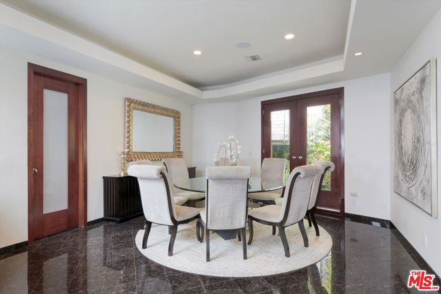 8835 Evanview Drive, Los Angeles CA: https://media.crmls.org/mediaz/afe182cd-b62f-4351-8809-9b23a19ff947.jpg