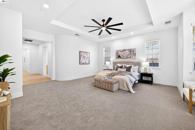 Image 19 of 45 For 5564 Stockton Loop