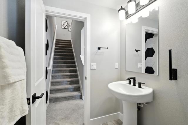 5713 Immersion Loop, San Jose CA: https://media.crmls.org/mediaz/afe300c8-b0ef-4821-8801-ac8108bd7402.jpg