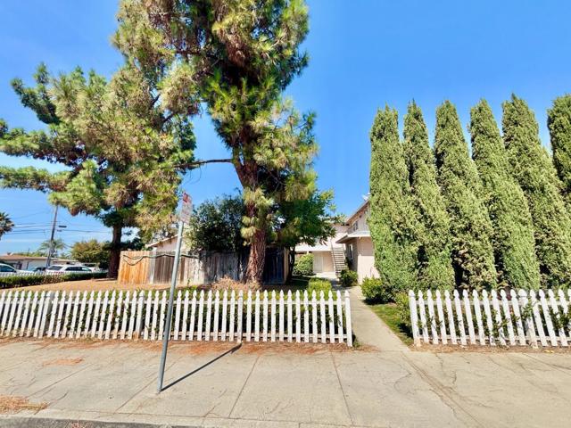 3814 Seven Trees Boulevard, San Jose CA: https://media.crmls.org/mediaz/afe32a19-24cb-4458-9942-993c2f0823b9.jpg