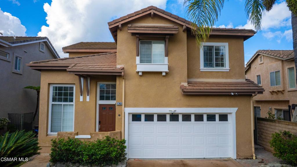 https://media.crmls.org/mediaz/afe38991-5c5d-47c2-942f-f4972f1de0f5.jpg?preset=X-Large