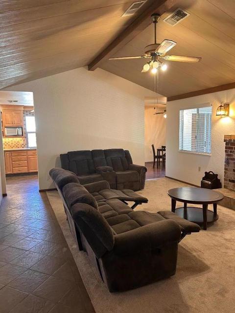 754 Meadowlark Avenue, Los Banos CA: https://media.crmls.org/mediaz/afe4c90e-40db-46b6-bd35-fb9b8525c6e7.jpg