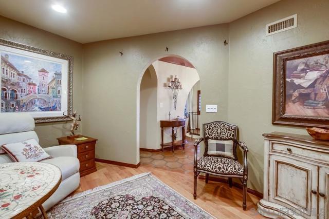1935 Vista De La Montana, El Cajon CA: https://media.crmls.org/mediaz/afe50802-5036-4531-9987-d6e53a49ea58.jpg