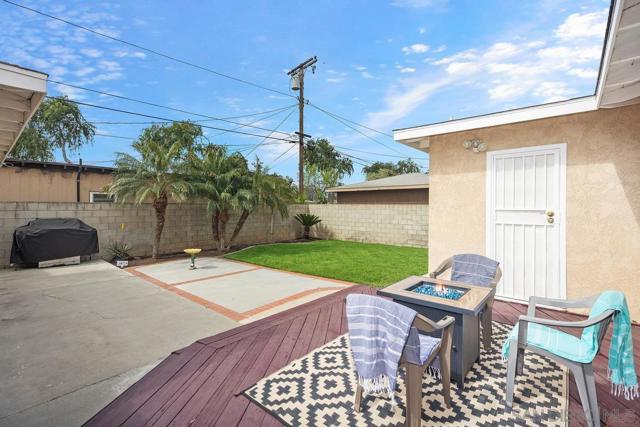 1106 E Santa Fe Ave, Fullerton CA: https://media.crmls.org/mediaz/afe52b5e-e1a7-4760-8474-794dbca70637.jpg