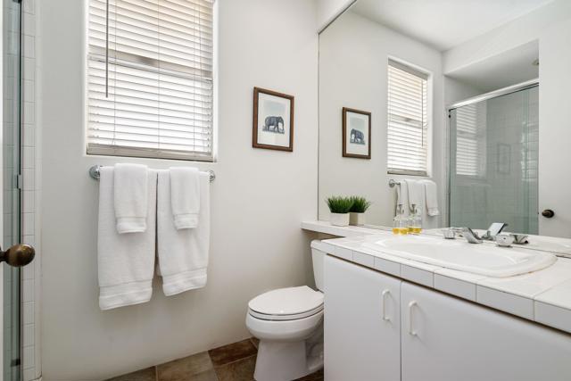 54595 Winged Foot, La Quinta CA: https://media.crmls.org/mediaz/afe56613-4c9b-4b33-a07a-365a2ef0f37b.jpg