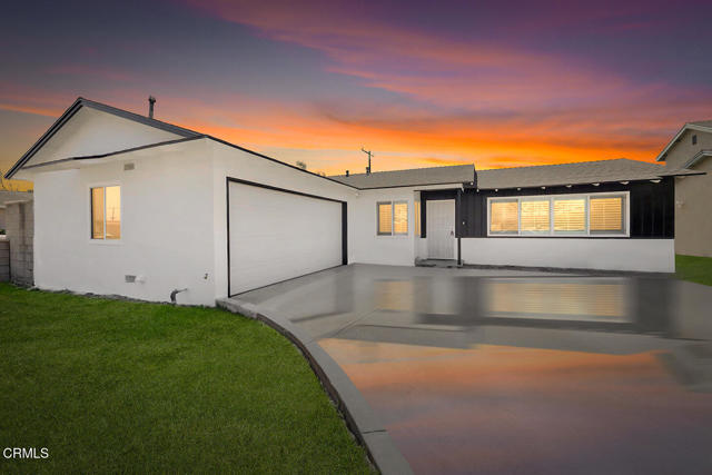 Detail Gallery Image 1 of 32 For 3911 S G St, Oxnard,  CA 93033 - 3 Beds | 2 Baths