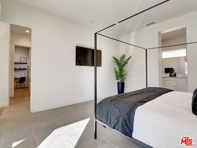 80240 Platinum Way, La Quinta CA: https://media.crmls.org/mediaz/afe792b3-b179-4b47-951b-1e2f2b91ec86.jpg