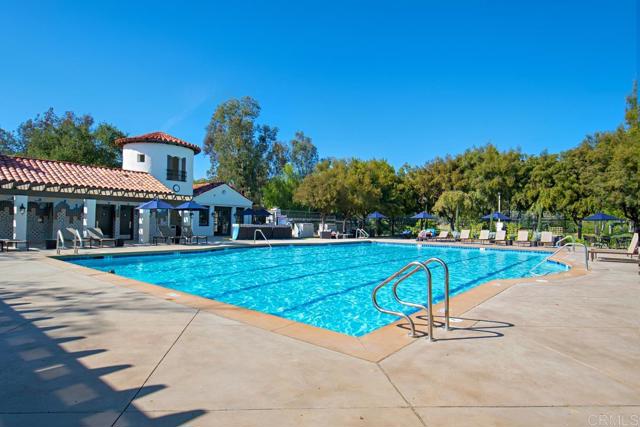3385 Wild Oak Lane, Escondido CA: https://media.crmls.org/mediaz/afe7c22d-9517-4e98-87ec-ddc555f15f53.jpg