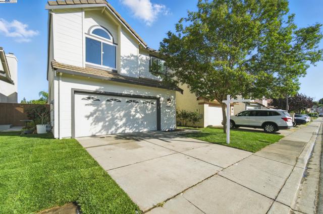35864 Killorglin Cmn, Fremont CA: https://media.crmls.org/mediaz/afe8da53-5217-409a-9a21-57476fbe17e6.jpg