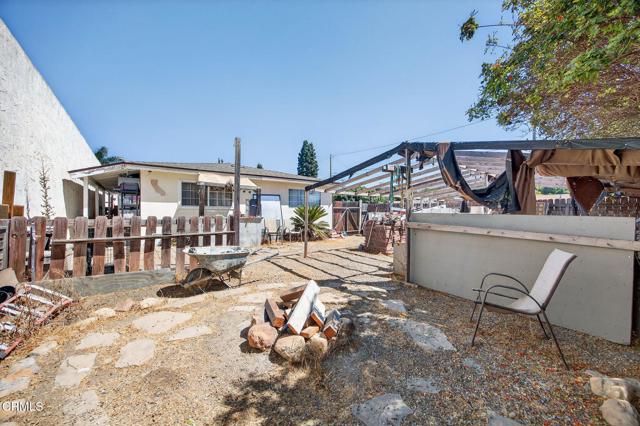 657 Sheridan Way, Ventura CA: https://media.crmls.org/mediaz/afe91103-4afc-41cb-914a-a09f12c83dea.jpg