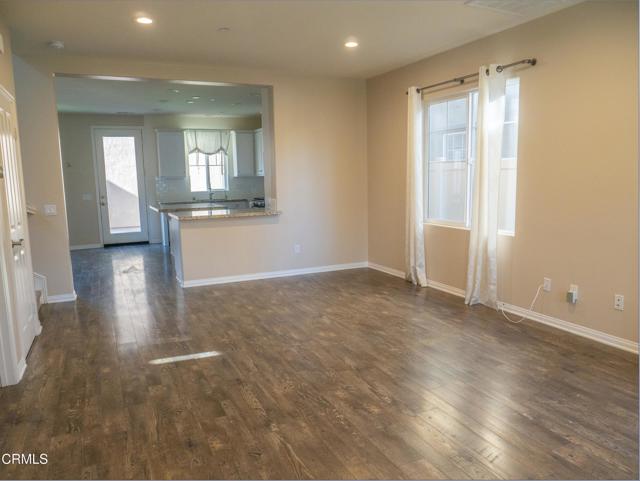 Detail Gallery Image 12 of 37 For 520 Nile River Dr, Oxnard,  CA 93036 - 4 Beds | 3 Baths