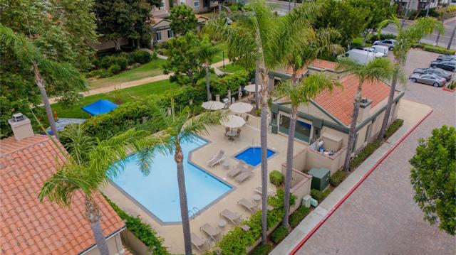 7405 Charmant Dr, San Diego CA: https://media.crmls.org/mediaz/afeaf54d-3287-42a4-be1c-63fd44bc3b07.jpg