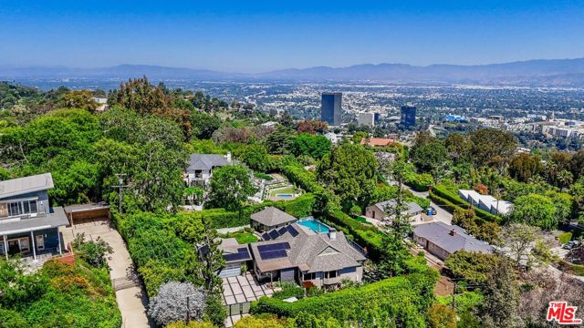 2841 Montcalm Avenue, Los Angeles CA: https://media.crmls.org/mediaz/afeb8e10-9d8c-421a-a312-7d36bed1656b.jpg