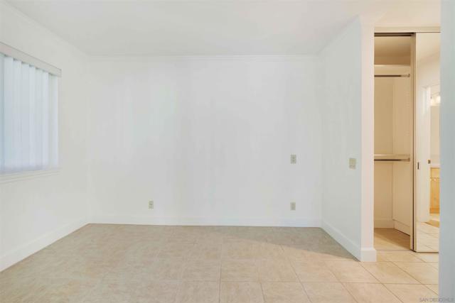 3136 Via Alicante, La Jolla CA: https://media.crmls.org/mediaz/afec421e-6898-4840-a121-dbf18c482724.jpg