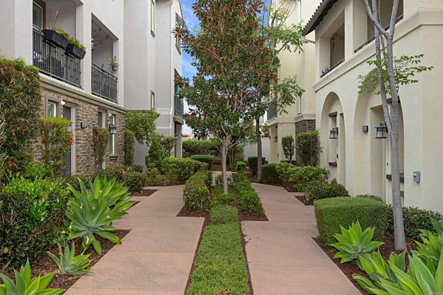 Detail Gallery Image 6 of 42 For 4214 Mission Ranch Way, Oceanside,  CA 92057 - 2 Beds | 2/1 Baths