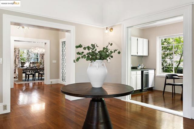 765 University Ave, Palo Alto CA: https://media.crmls.org/mediaz/afefed27-3293-4054-bc42-0ea327a63dca.jpg