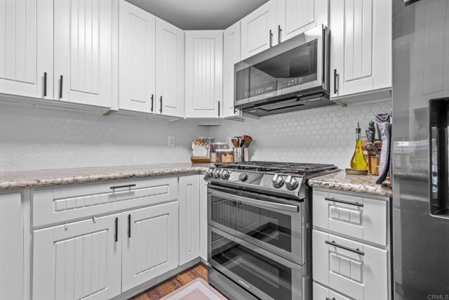 Detail Gallery Image 3 of 40 For 932 Alvin St, San Diego,  CA 92114 - 3 Beds | 2 Baths