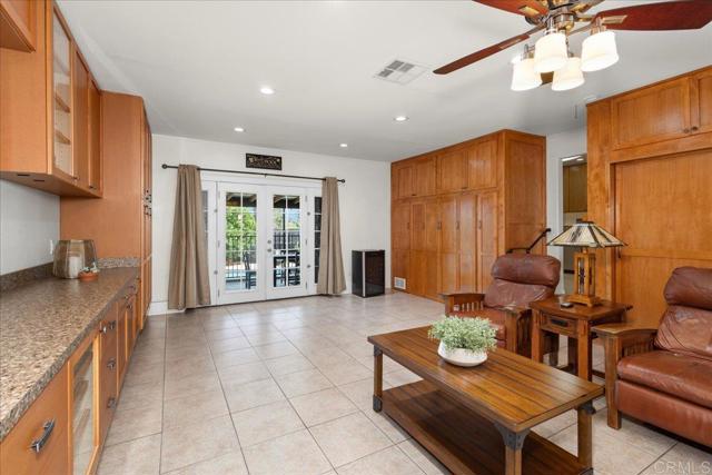 1131 Mary St, El Cajon CA: https://media.crmls.org/mediaz/aff015eb-96a4-406f-9458-0ef25a5d2047.jpg