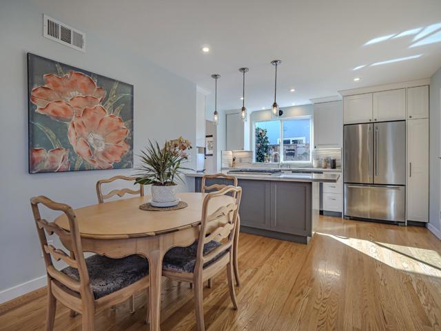 342 Cabrillo Avenue, Santa Cruz CA: https://media.crmls.org/mediaz/aff06d90-fffa-4b06-90ff-2032b44baa5a.jpg