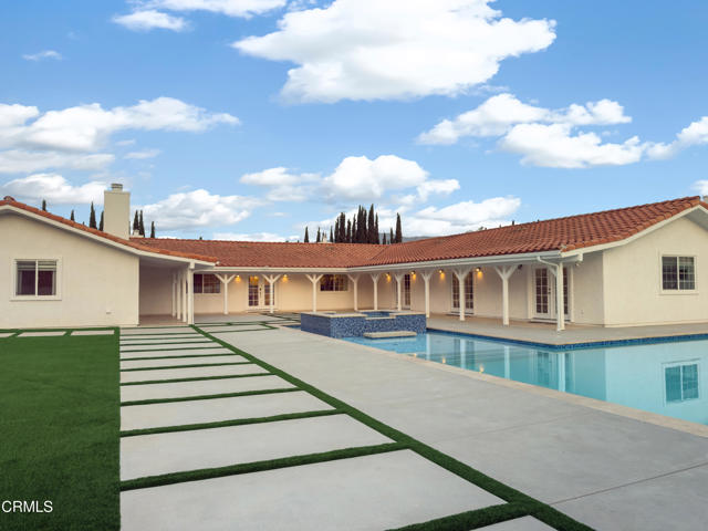 1210 S La Luna Avenue, Ojai CA: https://media.crmls.org/mediaz/aff20873-60e7-40cf-ad1b-445f39e95329.jpg