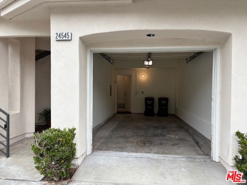 MLS #25523591 img 1