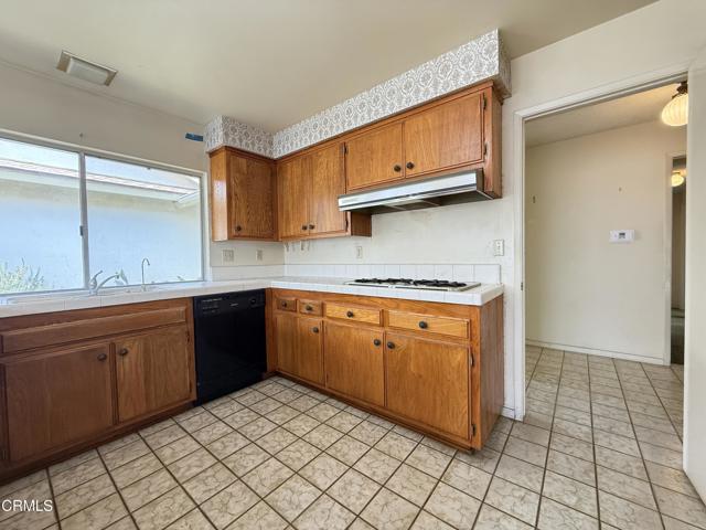 8160 Tiara Street, Ventura CA: https://media.crmls.org/mediaz/aff268b4-4d1a-4b5f-8b1c-a35dfc708a79.jpg