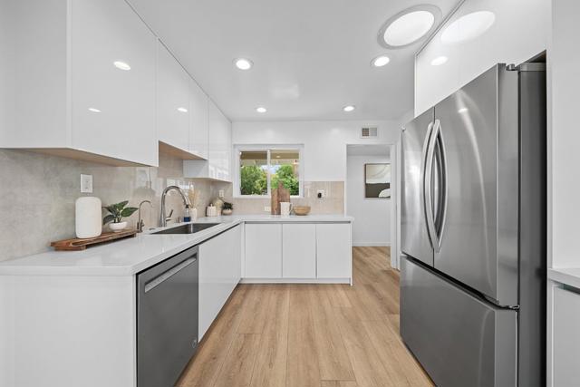 857 Peach Avenue, Sunnyvale CA: https://media.crmls.org/mediaz/aff3dd3f-c93f-43e9-b1fe-a5036ae9a736.jpg