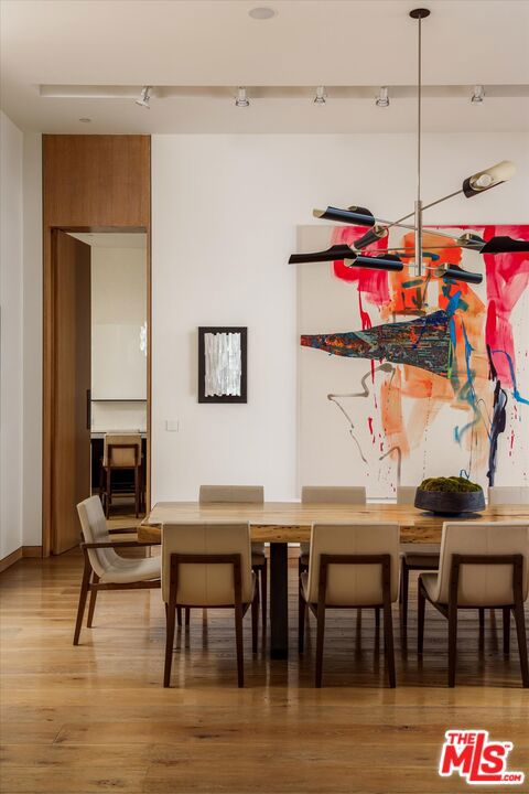 Drew Fenton | 3350 Stoneridge Lane Los Angeles CA | MLS: 7244168 Drew Fenton | 3350 Stoneridge Lane Los Angeles CA | MLS: 7244168