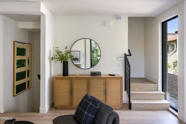 Detail Gallery Image 17 of 31 For 506 1/2 N Sycamore Ave, Los Angeles,  CA 90036 - 4 Beds | 3/1 Baths