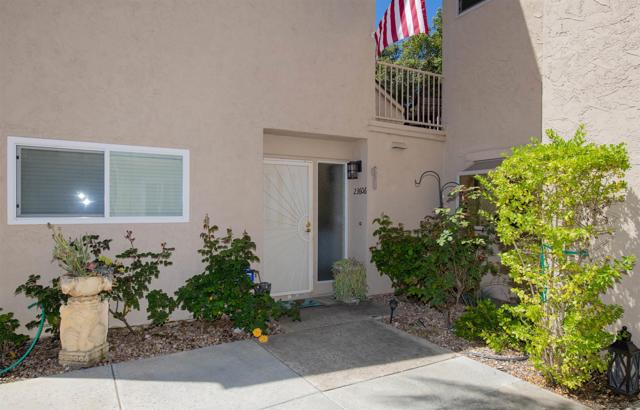 23606 Country Villa Rd, Ramona CA: https://media.crmls.org/mediaz/aff55897-8475-4e87-a7d1-aab8e20b1615.jpg