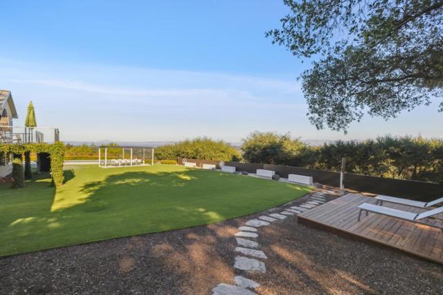 25 Oakhill Drive, Woodside CA: https://media.crmls.org/mediaz/aff581ca-a97d-4d48-8521-8acf49341018.jpg