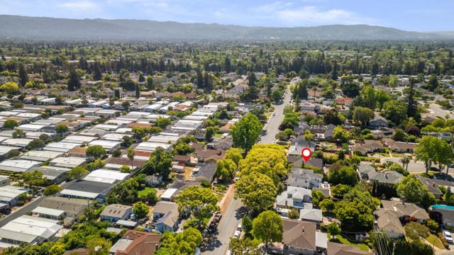 581 Pamlar Avenue, San Jose CA: https://media.crmls.org/mediaz/aff5c140-6230-4b8d-a10e-d14bf738c21b.jpg