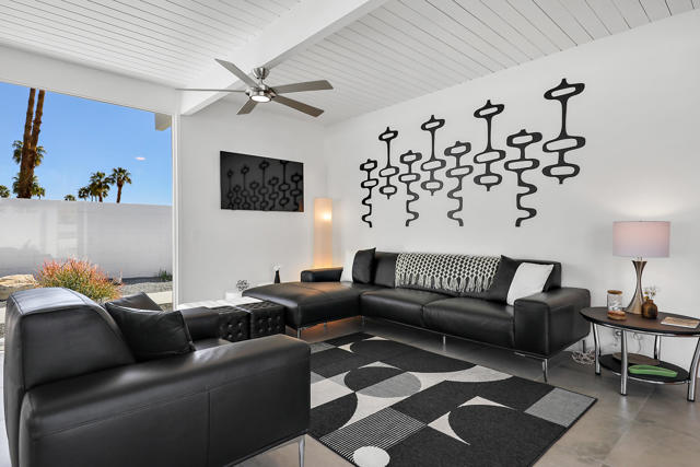 71350 Halgar Road, Rancho Mirage CA: https://media.crmls.org/mediaz/aff653bd-5289-4aeb-8229-b63188f87ca2.jpg