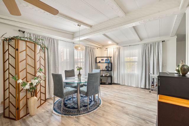 246 Laredo Drive, Palm Springs CA: https://media.crmls.org/mediaz/aff68da3-6491-4bdb-a8d5-65d195fd11d3.jpg