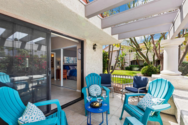 500 S Farrell Drive, Palm Springs CA: https://media.crmls.org/mediaz/aff73552-94e9-4637-9fbb-ef36925484fc.jpg