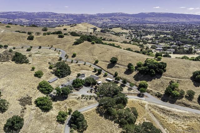 1755 W Edmundson Ave, Morgan Hill CA: https://media.crmls.org/mediaz/aff7f486-8e6a-4c5c-af28-66a094bd9b0d.jpg