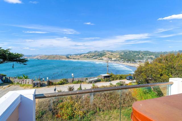 1207 Danmann Avenue, Pacifica CA: https://media.crmls.org/mediaz/aff89338-e4ac-46dc-9e7d-37ffa3427730.jpg