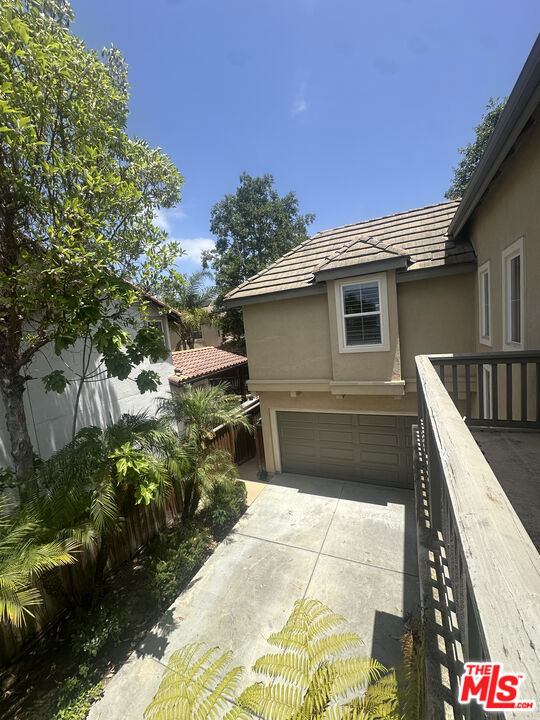 22 St Just Avenue, Ladera Ranch CA: https://media.crmls.org/mediaz/aff95a57-24b2-4a76-8852-de85d123a706.jpg