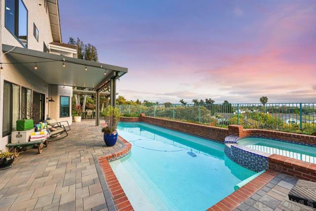 366 Doheny Bay Court, Oceanside CA: https://media.crmls.org/mediaz/aff9f149-2b6a-4450-9c97-7dc2bcb72f69.jpg
