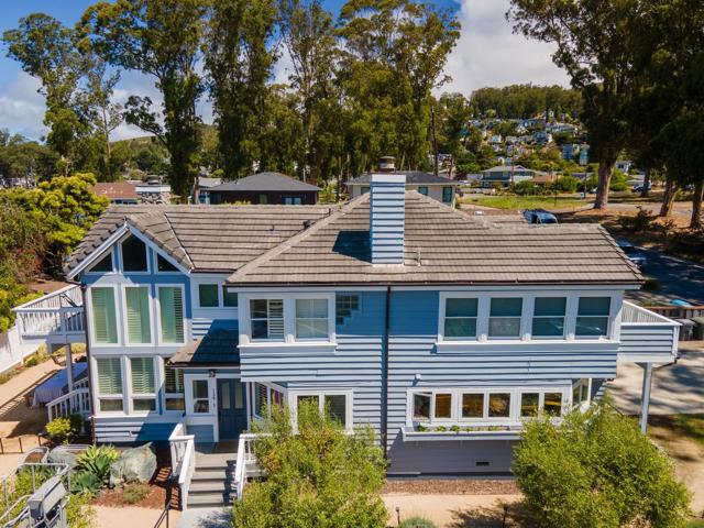 139 Santa Ana Street, El Granada CA: https://media.crmls.org/mediaz/aff9fcee-bb6b-4572-8a6c-a0dade011533.jpg