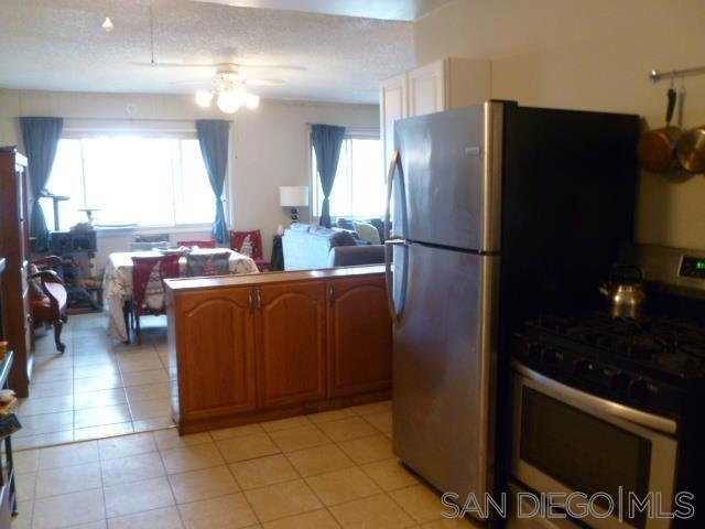 553 Sears Ave, San Diego CA: https://media.crmls.org/mediaz/affa26a4-0bcb-4a15-87a7-5d1946d88e76.jpg