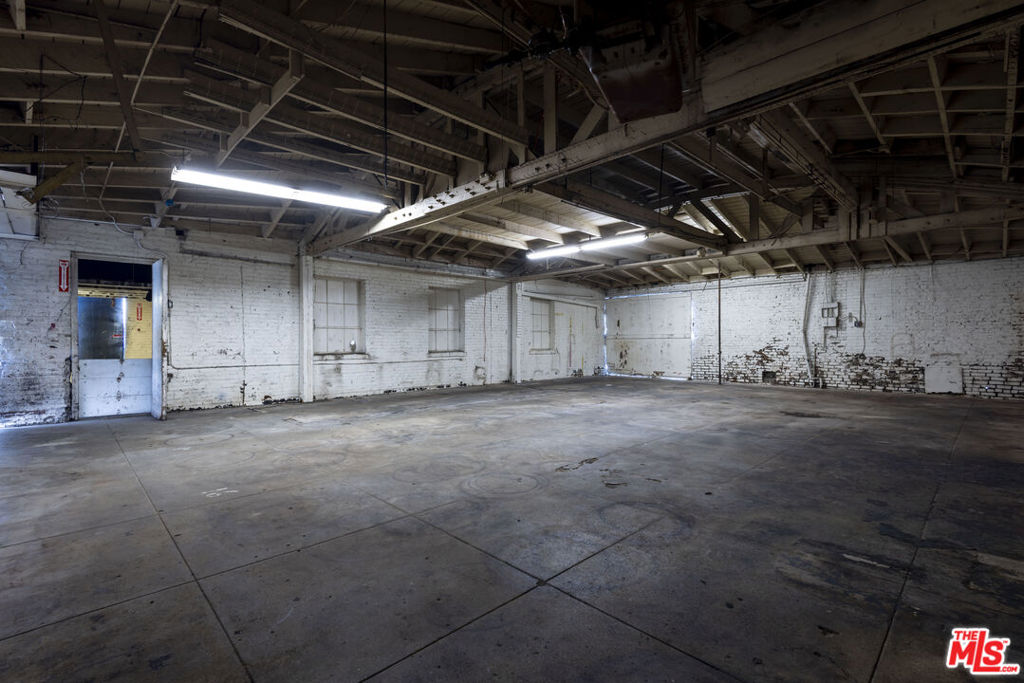 MLS #26757795 image #38