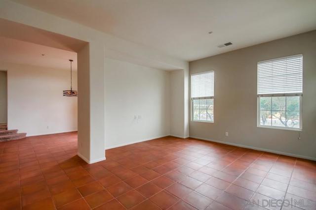 Image 3 of 11 For 628 Kellogg St
