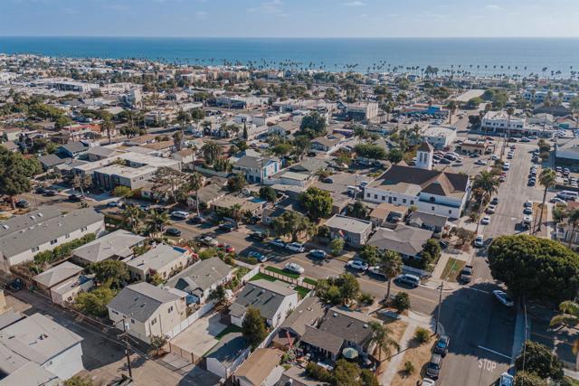 Image 43 of 49 For 208 Ditmar St