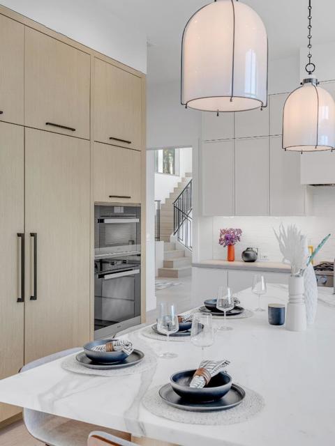 60 Glengarry Way, Hillsborough CA: https://media.crmls.org/mediaz/affdb83b-677a-4817-a98e-e9e4b8e665b5.jpg